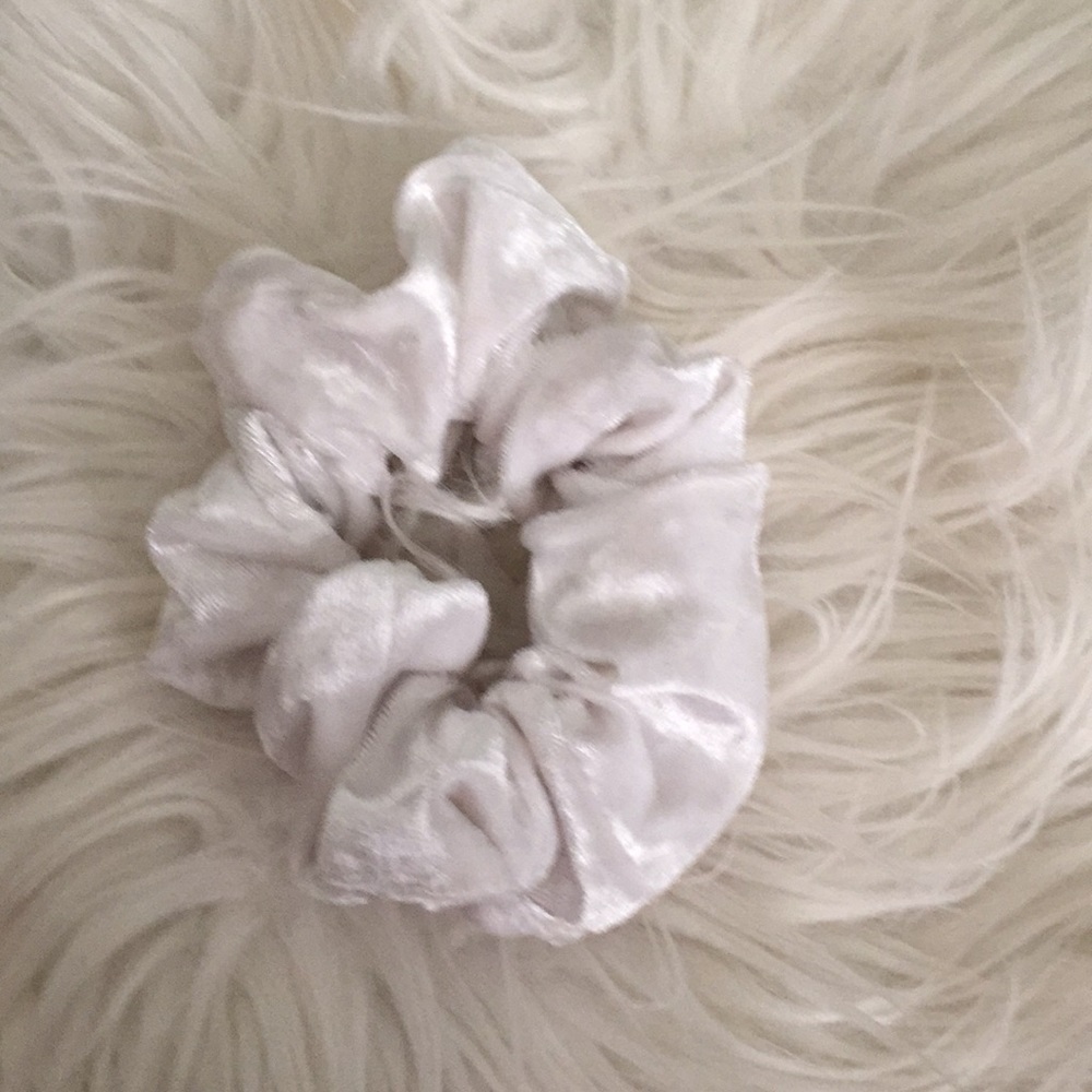 Scrunchies - Picture 4 of 5